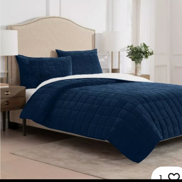 Charisma Luxury 3 piece Corduroy Quilt Set - Picture 1 of 5